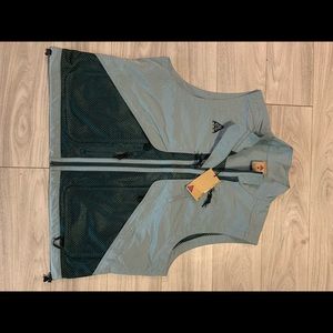 Nike ACG vest deep jungle NWT